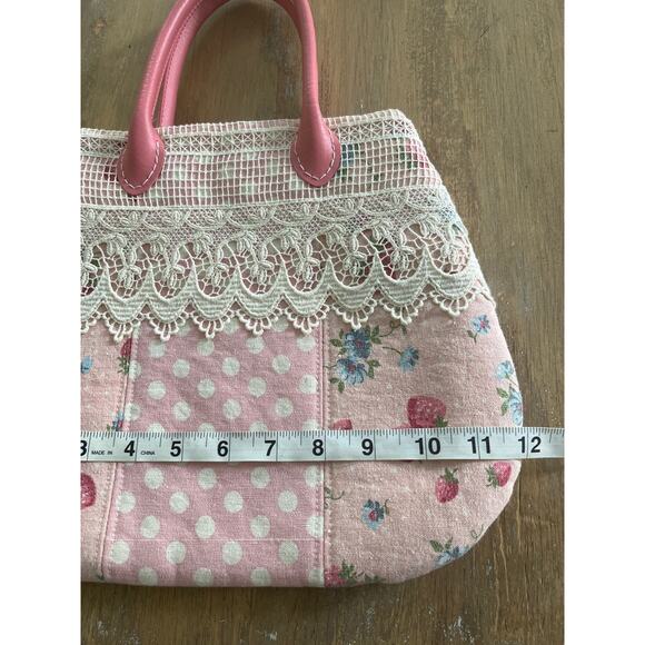 Handmade Pink Quilted Cottage Core hand Bag - Picture 5 of 8